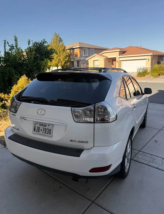 2009 Lexus RX 3rd Gen - Image 3 of 4