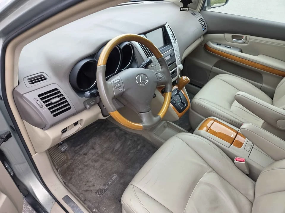 2009 Lexus RX 2nd Gen - Image 13 of 17