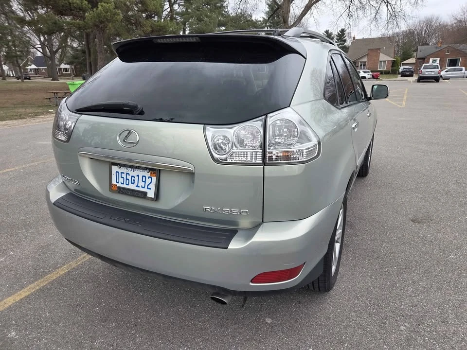 2009 Lexus RX 2nd Gen - Image 7 of 17