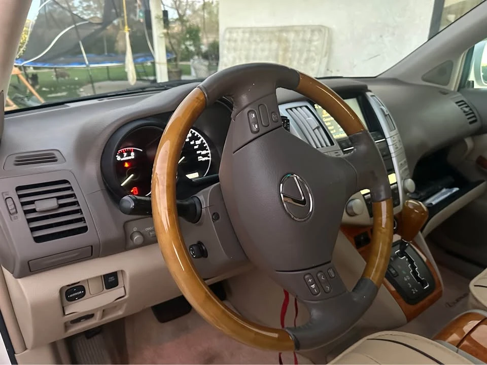 2009 Lexus RX 2nd Gen - Image 6 of 7