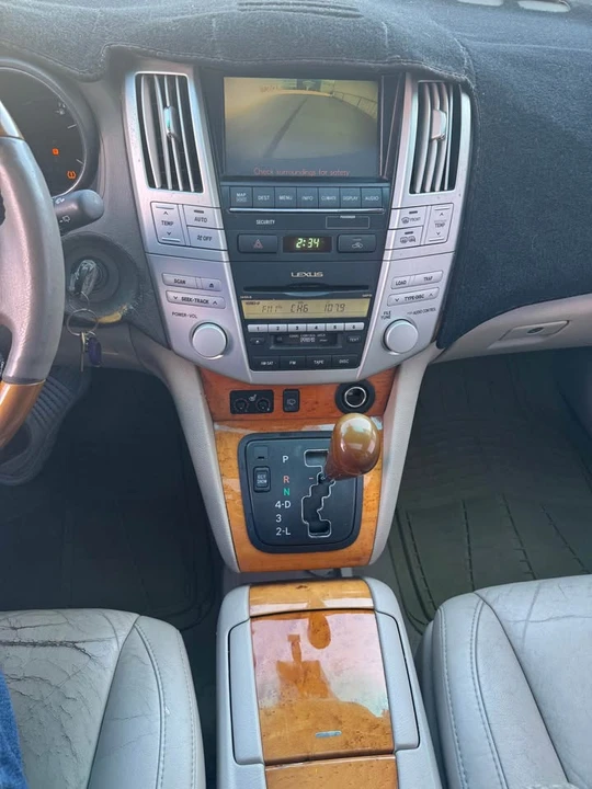 2009 Lexus RX 3rd Gen - Image 7 of 10