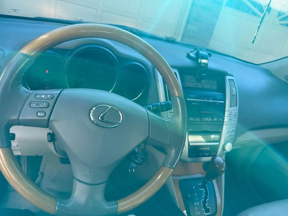 2009 Lexus RX 2nd Gen - Image 4 of 8