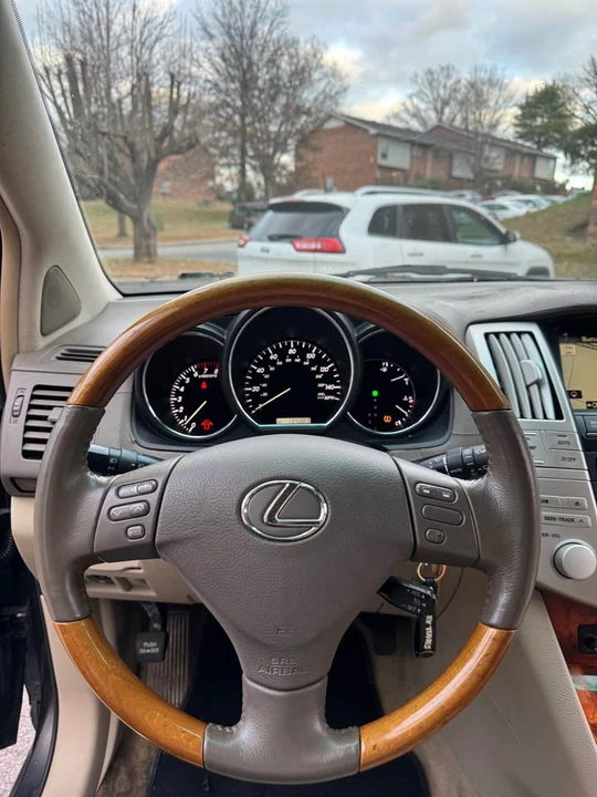 2009 Lexus RX 3rd Gen - Image 18 of 20