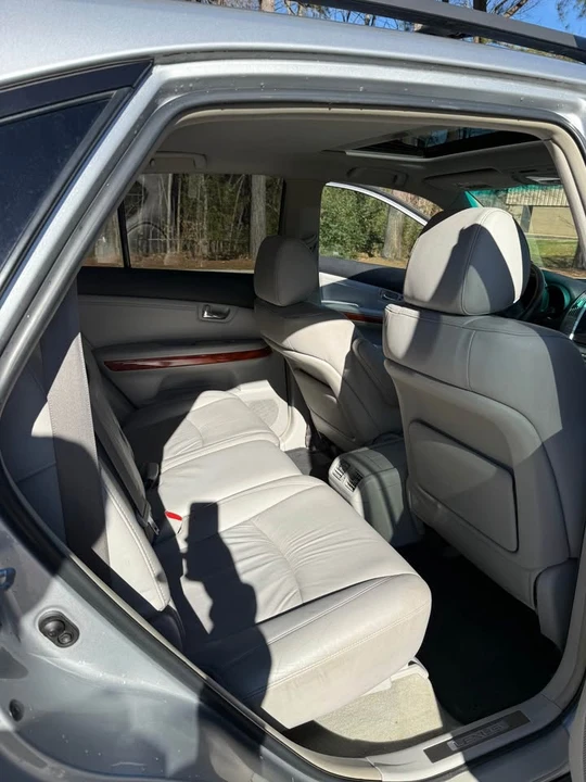 2009 Lexus RX 2nd Gen - Image 13 of 16