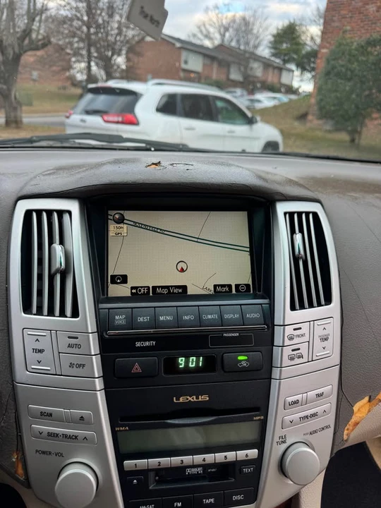 2009 Lexus RX 3rd Gen - Image 17 of 20