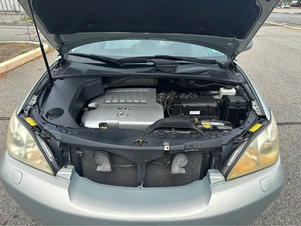 2009 Lexus RX 2nd Gen - Image 16 of 17
