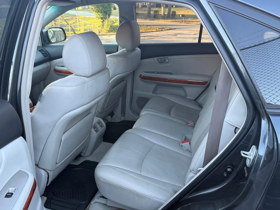 2009 Lexus RX 3rd Gen - Image 15 of 16