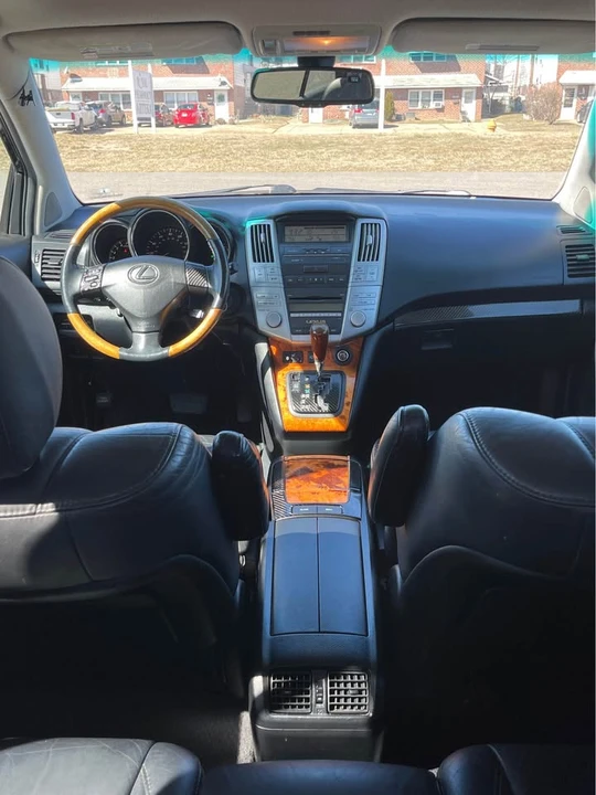 2009 Lexus RX 3rd Gen - Image 11 of 12