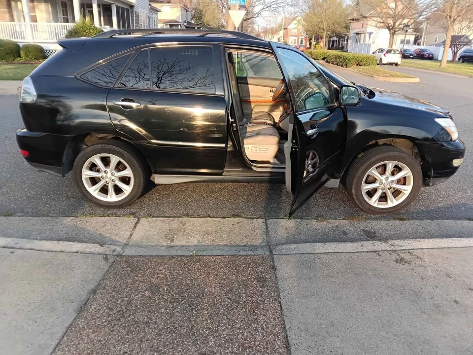2009 Lexus RX 2nd Gen - Image 3 of 8