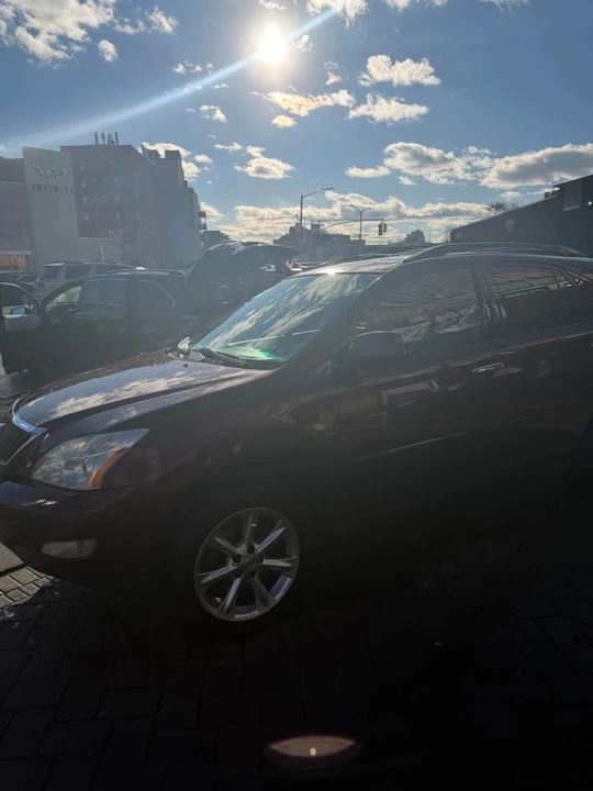 2009 Lexus RX 2nd Gen - Image 5 of 17
