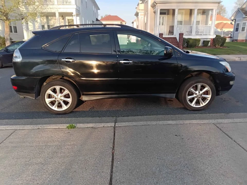 2009 Lexus RX 2nd Gen - Image 2 of 8
