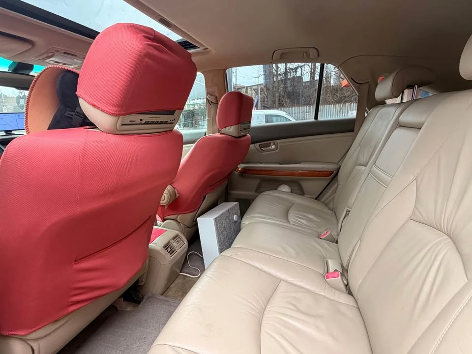 2009 Lexus RX 2nd Gen - Image 11 of 17