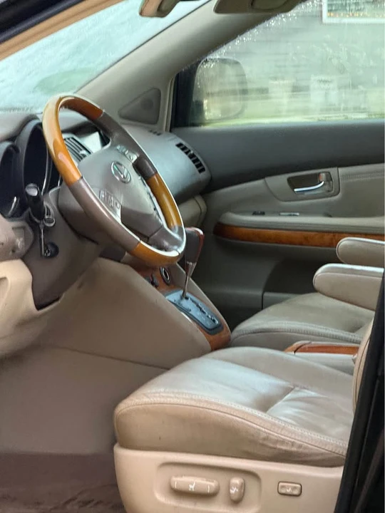 2009 Lexus RX 2nd Gen - Image 3 of 9