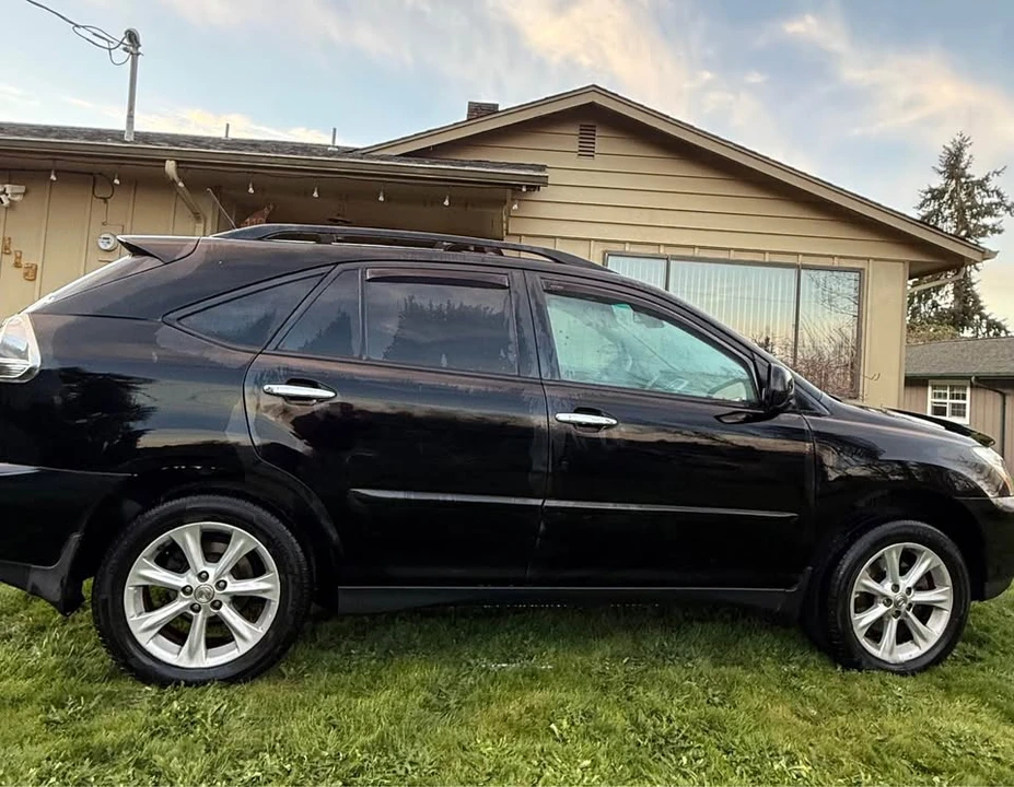 2009 Lexus RX 2nd Gen - Image 2 of 9