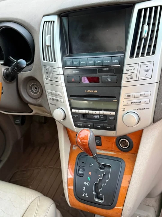 2009 Lexus RX 2nd Gen - Image 6 of 9