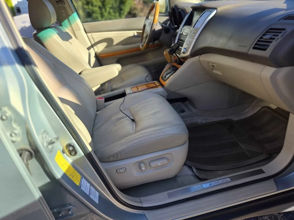 2009 Lexus RX 2nd Gen - Image 10 of 14