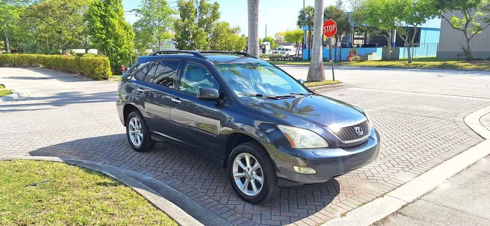 2009 Lexus RX 2nd Gen - Image 4 of 11