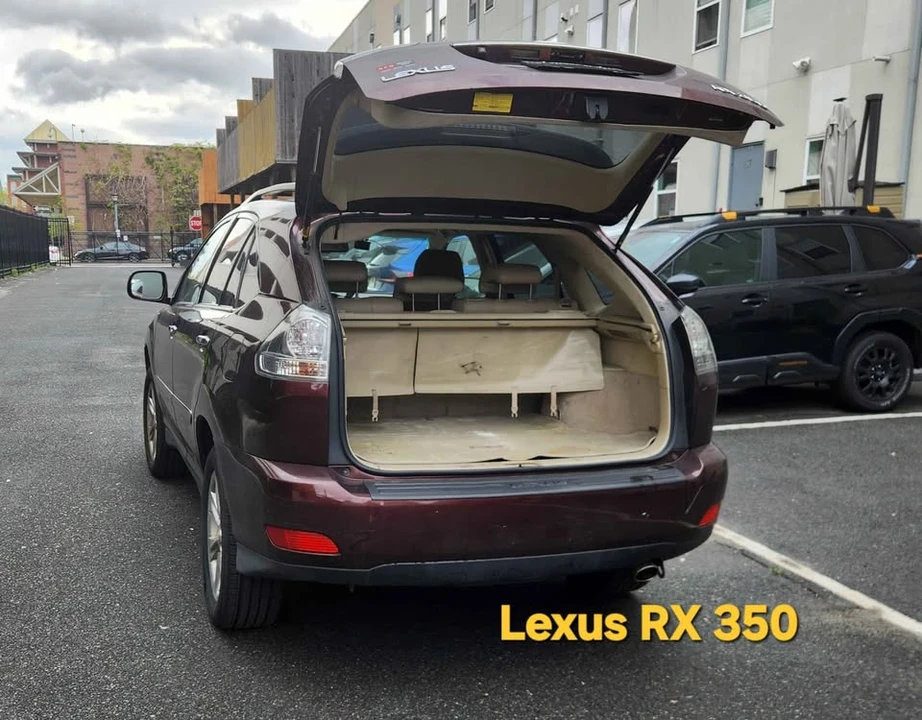 2009 Lexus RX 2nd Gen - Image 13 of 16