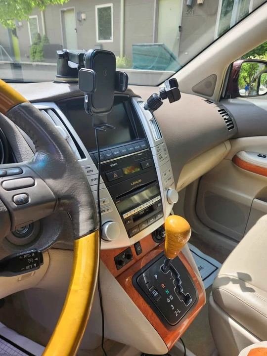 2009 Lexus RX 2nd Gen - Image 9 of 16