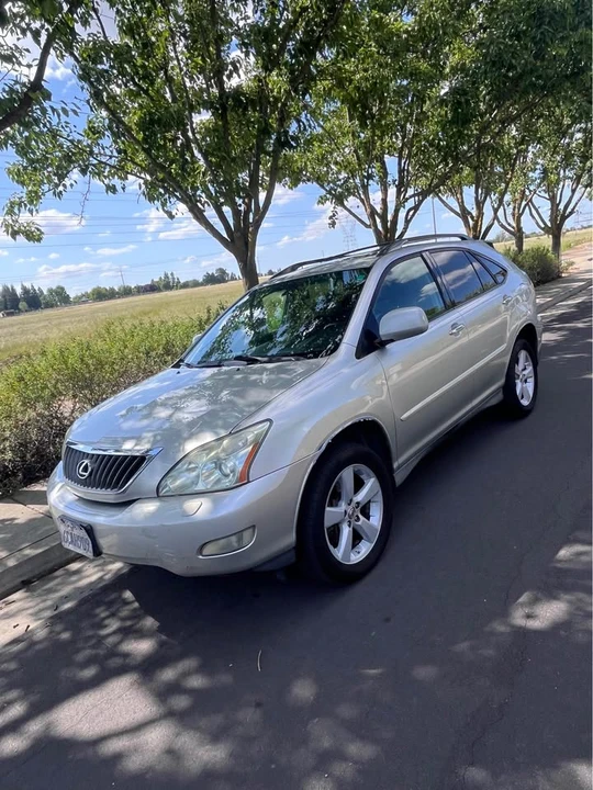 2009 Lexus RX 2nd Gen - Image 2 of 13