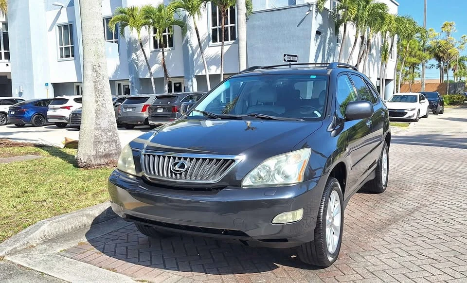 2009 Lexus RX 2nd Gen - Image 2 of 11