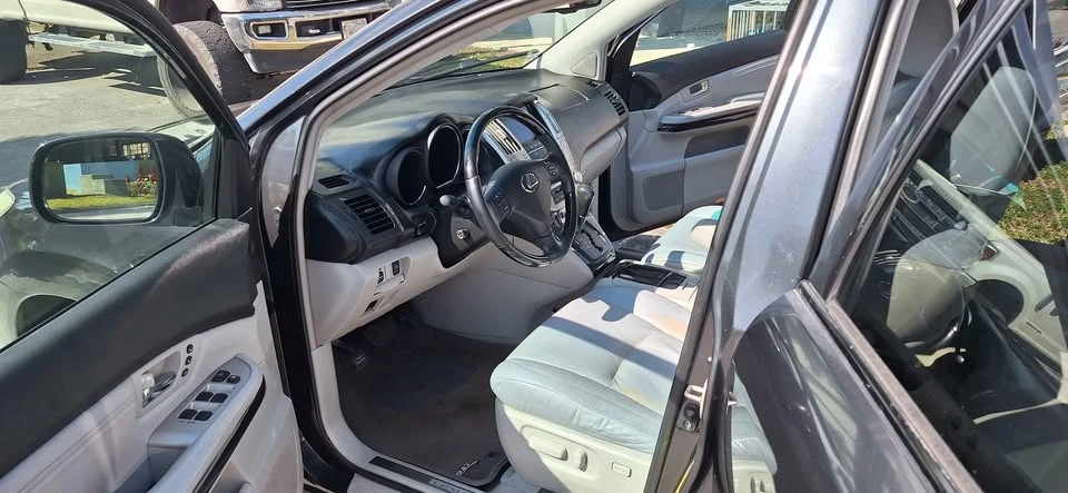2009 Lexus RX 2nd Gen - Image 10 of 11
