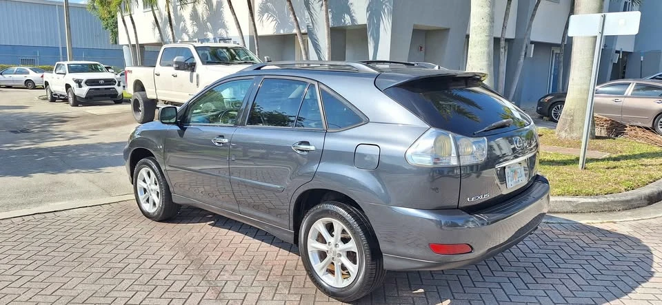 2009 Lexus RX 2nd Gen - Image 5 of 11