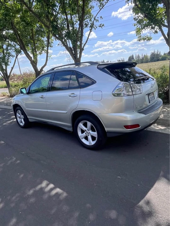 2009 Lexus RX 2nd Gen - Image 5 of 13