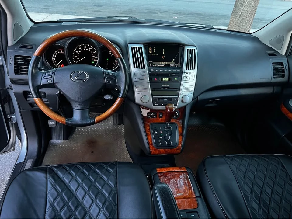 2009 Lexus RX 2nd Gen - Image 9 of 16