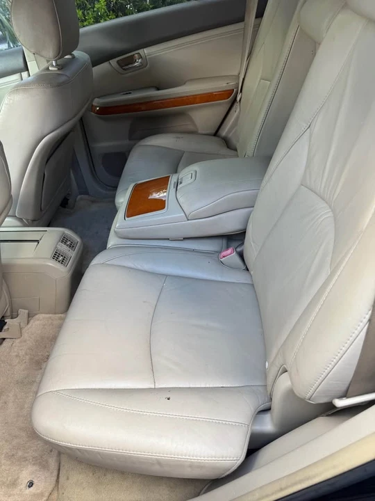 2009 Lexus RX 2nd Gen - Image 4 of 10