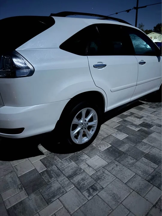 2009 Lexus RX 3rd Gen - Image 3 of 16