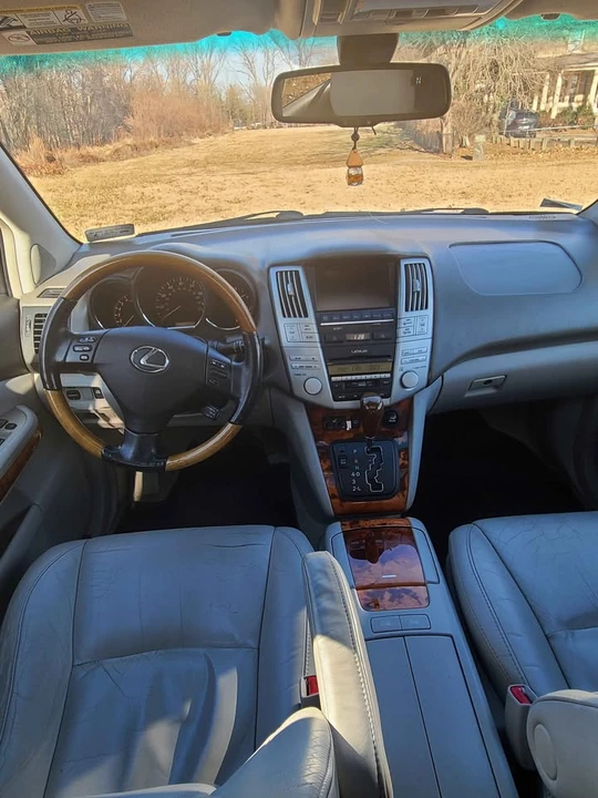 2009 Lexus RX 3rd Gen - Image 14 of 19