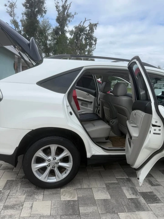 2009 Lexus RX 3rd Gen - Image 8 of 16