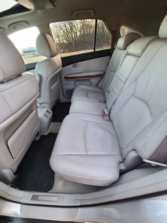 2009 Lexus RX 3rd Gen - Image 16 of 19