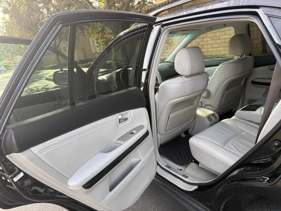2009 Lexus RX 3rd Gen - Image 10 of 17
