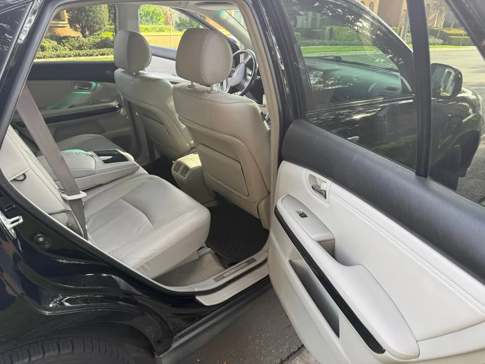 2009 Lexus RX 3rd Gen - Image 11 of 17