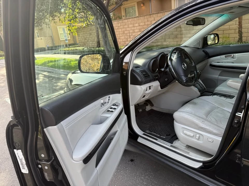 2009 Lexus RX 3rd Gen - Image 8 of 17