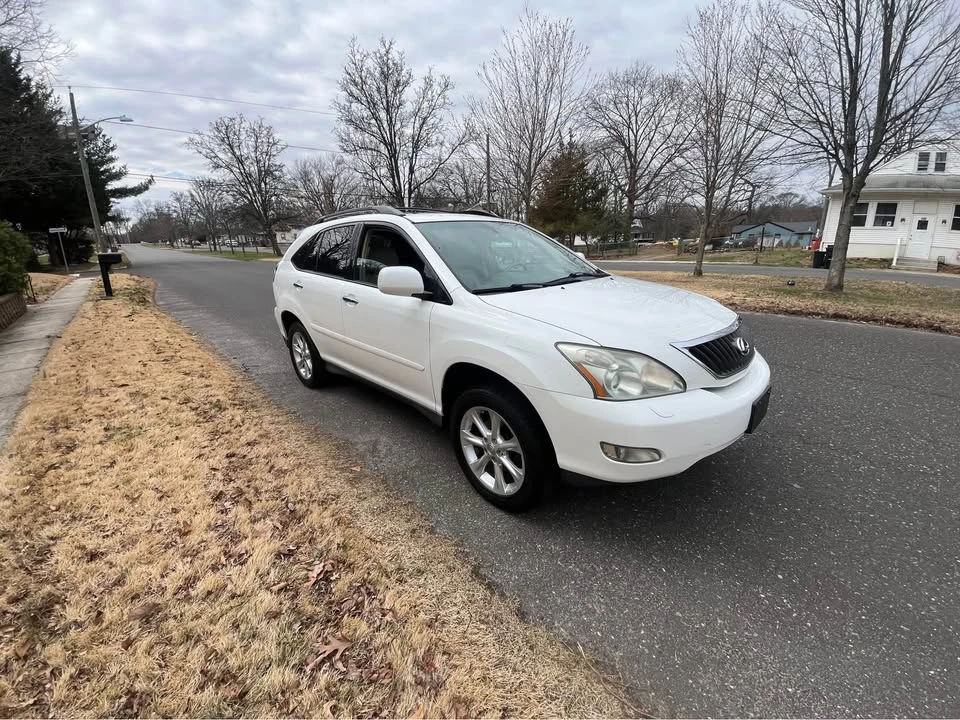 2009 Lexus RX 2nd Gen - Image 3 of 11
