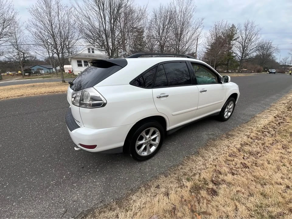 2009 Lexus RX 2nd Gen - Image 4 of 11