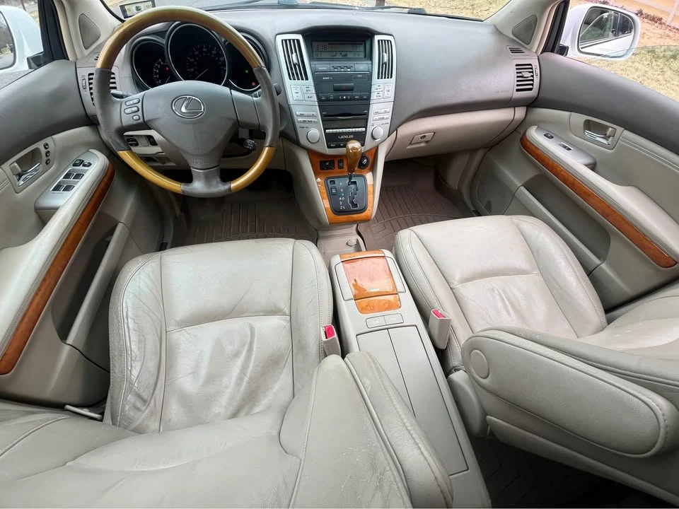 2009 Lexus RX 2nd Gen - Image 7 of 11