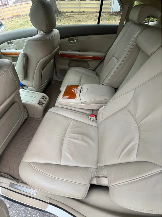 2009 Lexus RX 2nd Gen - Image 6 of 11