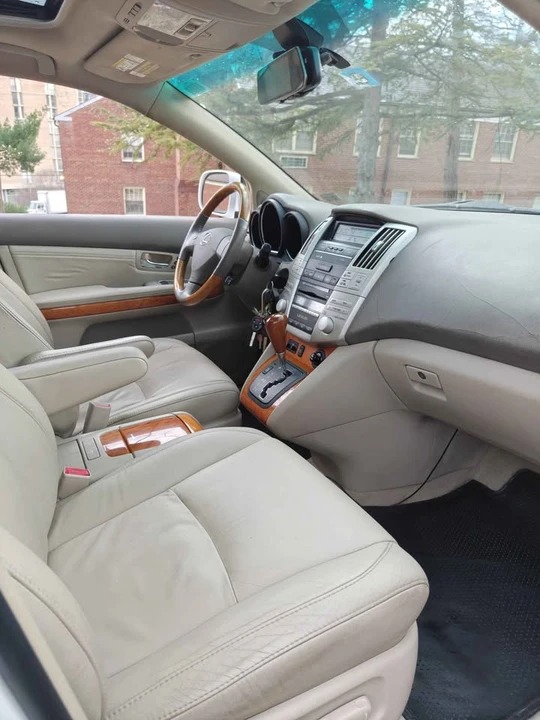 2009 Lexus RX 3rd Gen - Image 7 of 19
