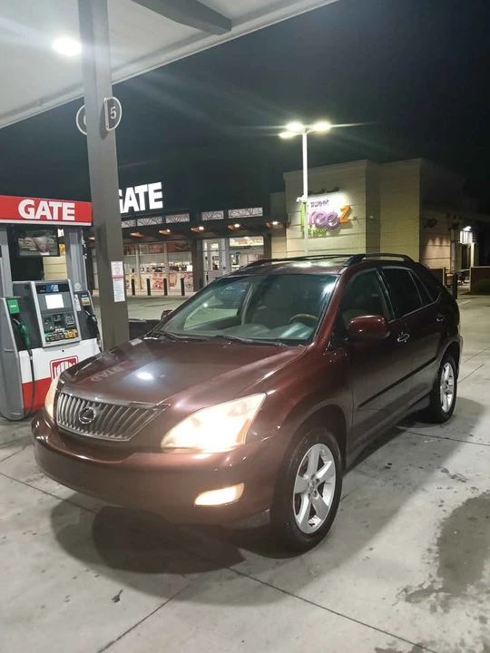 2009 Lexus RX 2nd Gen - Image 2 of 7