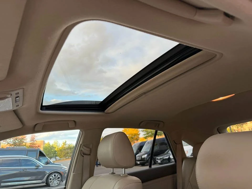2009 Lexus RX 2nd Gen - Image 10 of 15