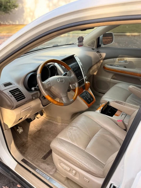 2009 Lexus RX 3rd Gen - Image 5 of 12