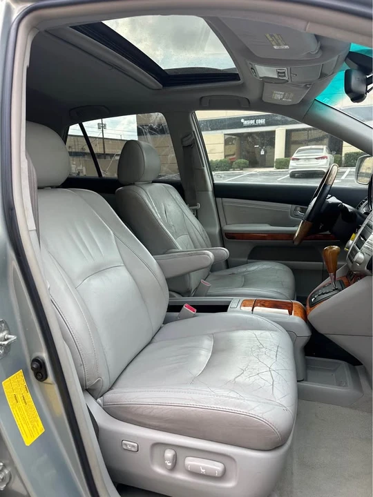 2009 Lexus RX 3rd Gen - Image 11 of 16