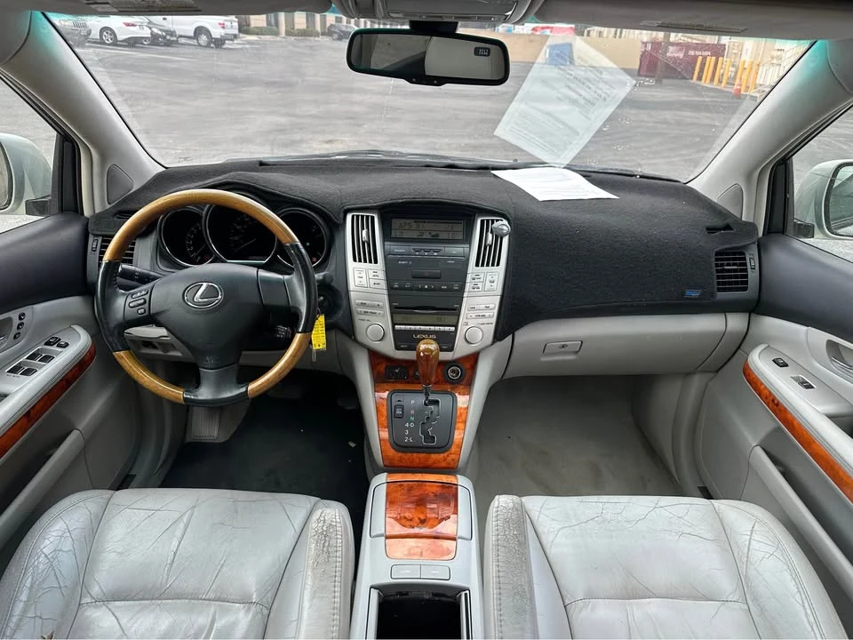 2009 Lexus RX 3rd Gen - Image 9 of 16