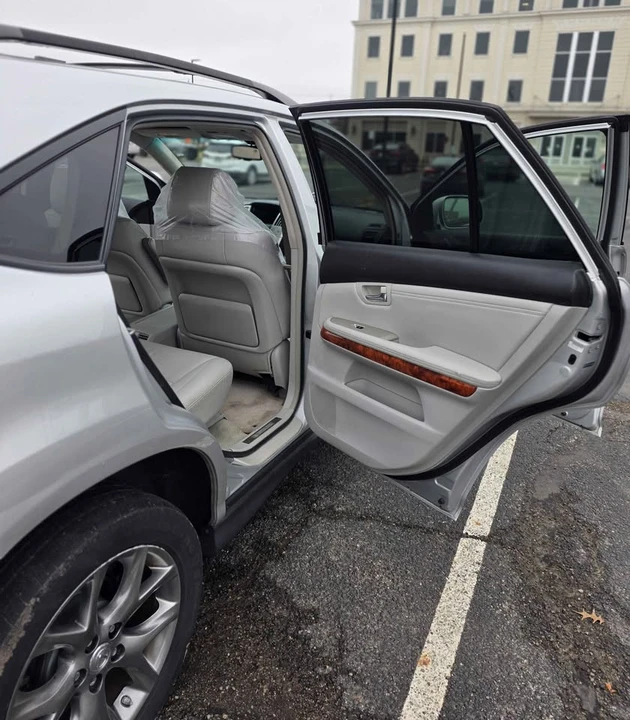 2009 Lexus RX 3rd Gen - Image 7 of 13