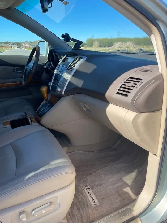 2009 Lexus RX 3rd Gen - Image 11 of 16