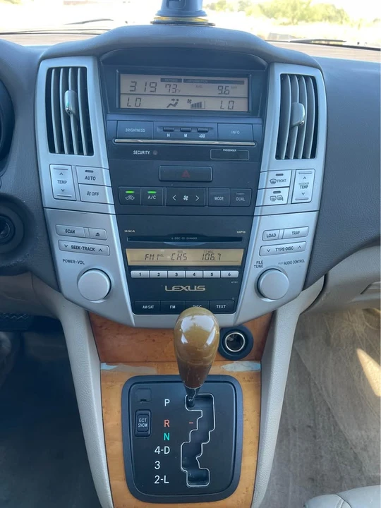 2009 Lexus RX 3rd Gen - Image 16 of 16